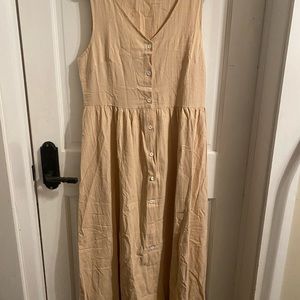 NWOT Ankle length dress in a tannish cream color